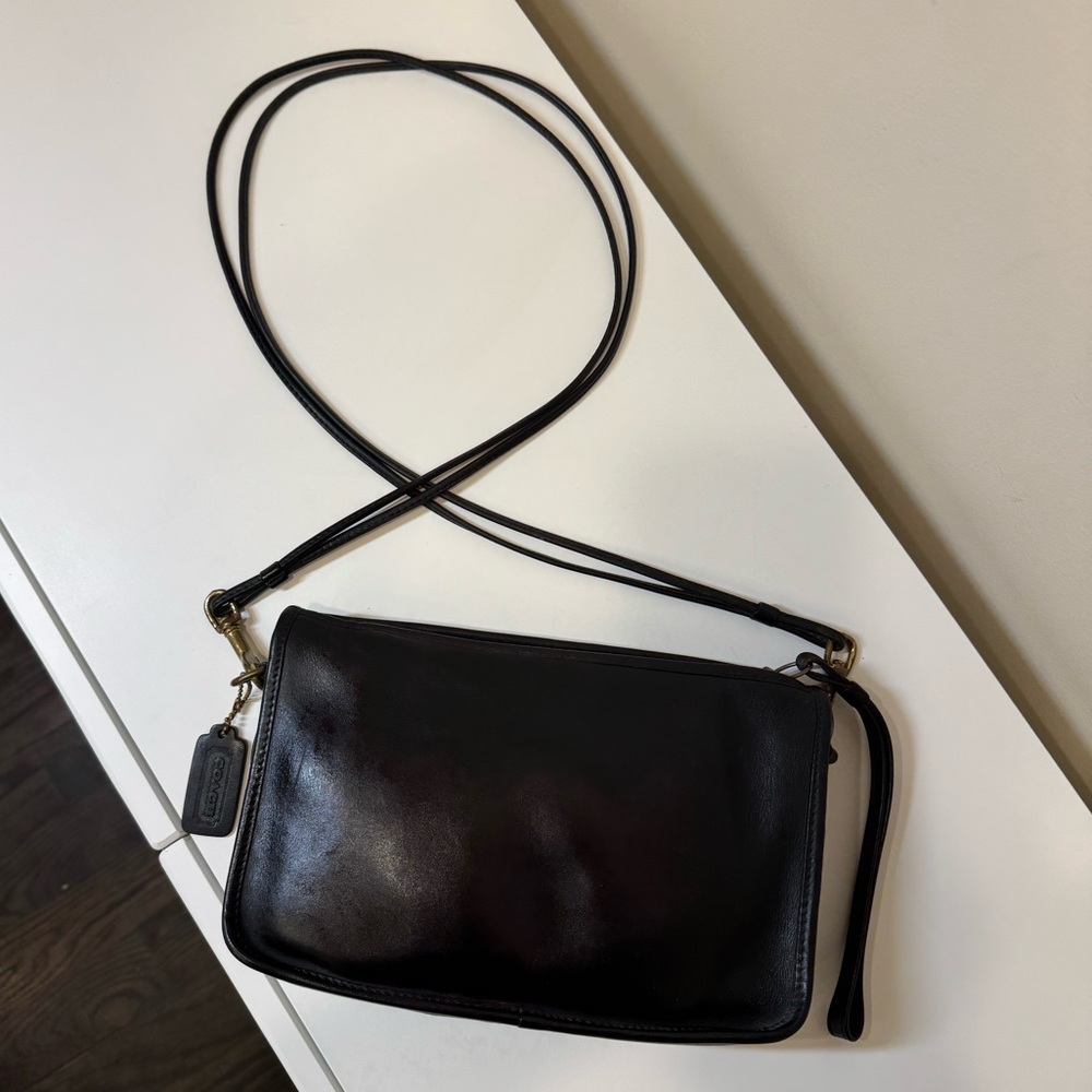Vintage Coach 9455 Black Leather Zippered Clutch / Basic Bag (1980s–Early 1990s)